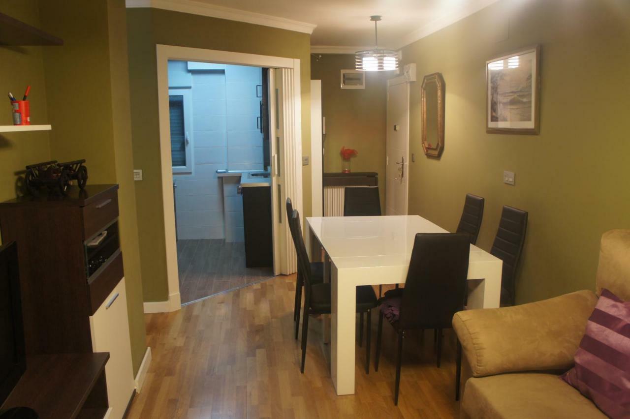 Apartamento La Paz de Versalles Aviles Luaran gambar